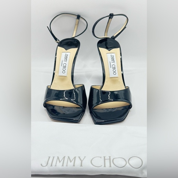 Jimmy Choo Shoes - JIMMY CHOO
Brien 85 Womens Patent Leather
Ankle Strap Wedge Sandals
EU 36